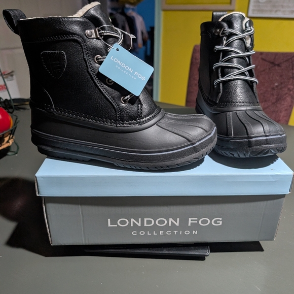 London Fog Black Winter Boots Size 4 New In Box - Picture 1 of 4